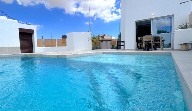 Elegante villa en san fulgencio