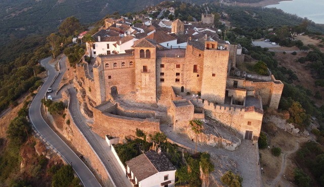 Rural house in the castle Castellar with panoramic view (sea and natural park)