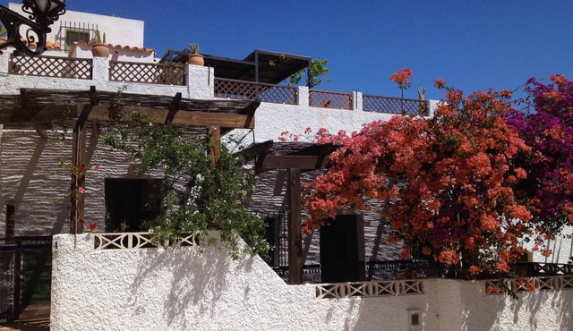 VERY NICE COMFORTABLE HOUSE WITH STUNNING VIEWS OF THE SEA AND MOUNTAINS