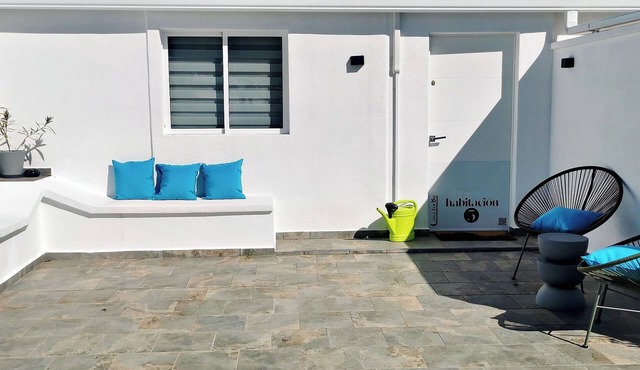 Exceptional extended stays in luxury rooms 15 minutes from Elche.
