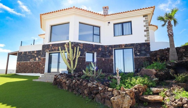 Exceptional Villa With Pool