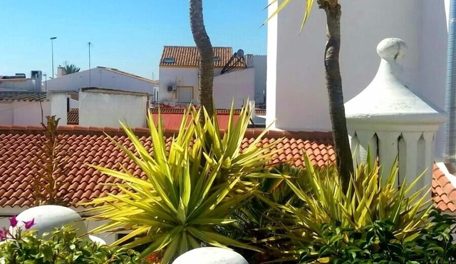 FISHERMAN HOUSE NEXT TO THE BEACH, WIFI