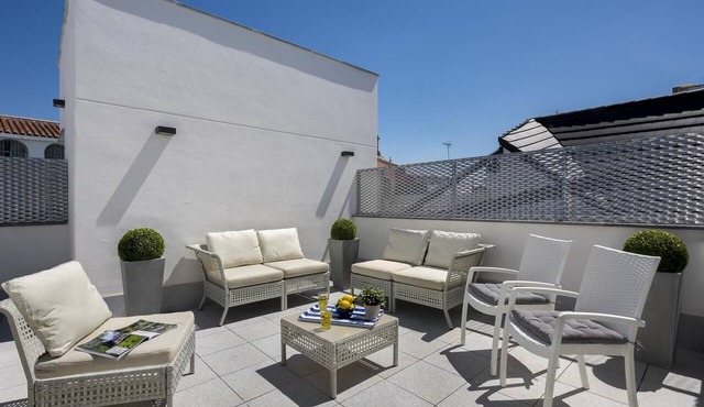 Genteel Home Mateos Gago Terrace