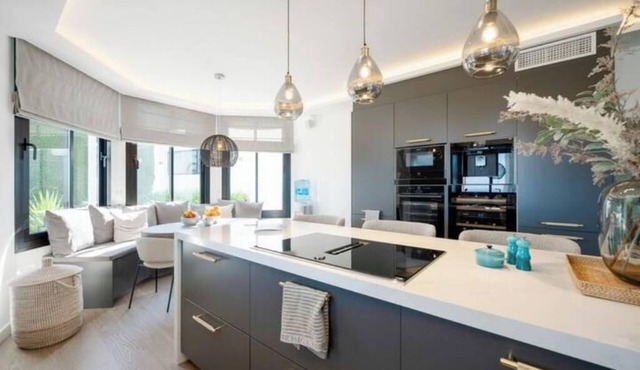 Gorgeous 5 Bed Villa Quinta 10 min from Port Banus