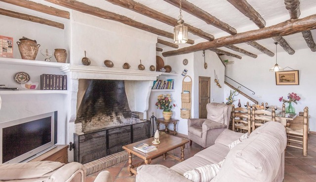 Gorgeous home in Zahara de la Sierra