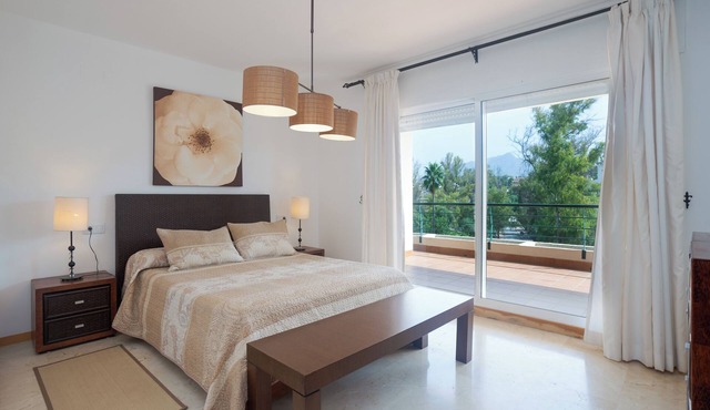 Holiday Apartment Guadalmina Alta with Mountain View, Shared Pool & Wi-Fi