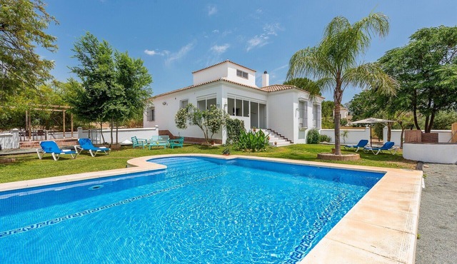 Holiday Home "Casa Rural Dehesa De Las Yeguas" with Pool, Terraces & Wi-Fi