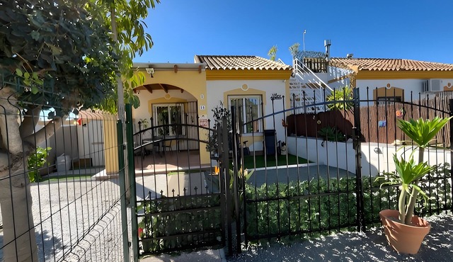 Holiday Home 'Casa de Ensueño' Next to Via Verde – Walking & Cycling Paradise