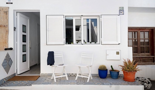 Holiday Home 'Casa Marion' with Private Terrace and Wi-Fi