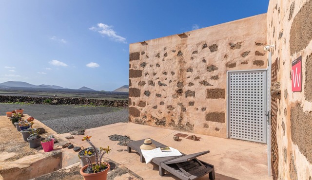 Holiday Home 'El Tablero' with Sea Views, Private Terrace and Wi-Fi