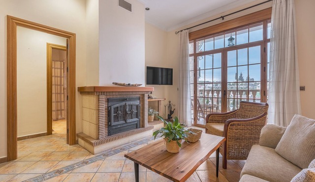 Holiday Home 'León' with Private Terrace, Wi-Fi and Air Conditioning