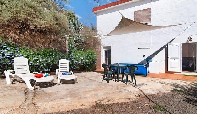 Holiday Home 'Vivienda V Torres 4' with Mountain Views, Wi-Fi, and Air Conditioning