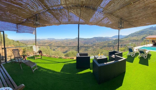 Holiday Home 'Miralvalle' with Mountain View, Wi-Fi and Air Conditioning