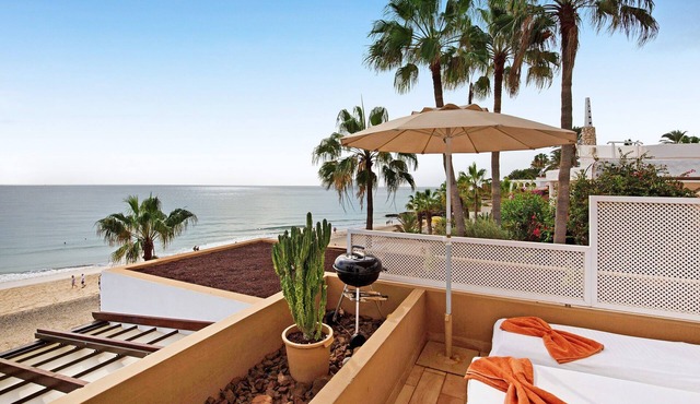 Holiday home "Torre 5" with Sea View, Terrace & Wi-Fi