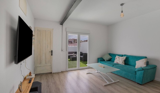 Holiday Home 'Us' with Private Terrace and Wi-Fi