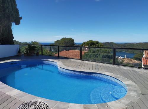 Holiday villa with private pool and amazing views