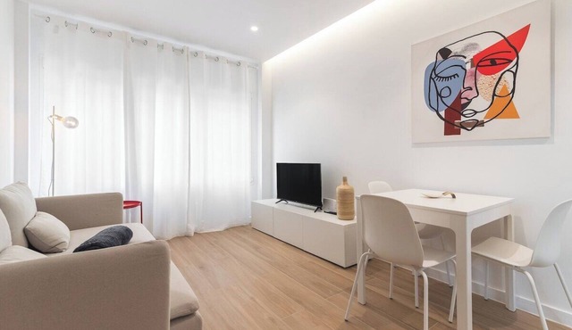 Home2Book Comfy & Chic Apartment near the Beach