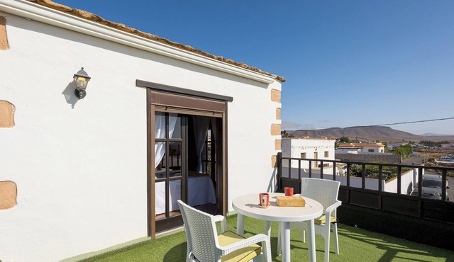 Home2Book La Molina A, Cozy Terrace Retreat