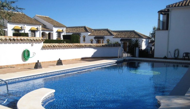 Homerez - Amazing house for 6 ppl. with shared pool at Hornachuelos