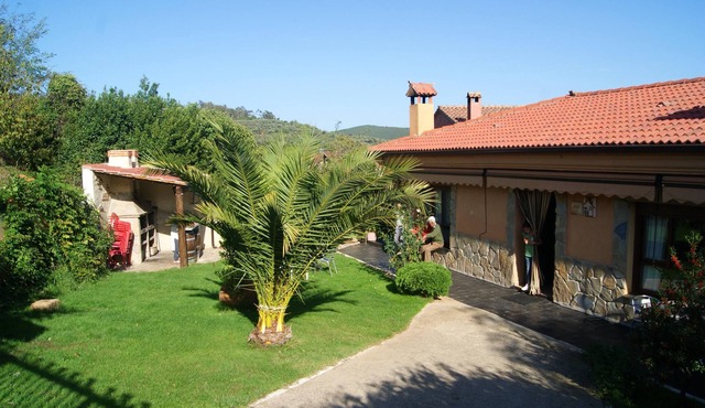 Homerez - Nice house With mountain view and terrace