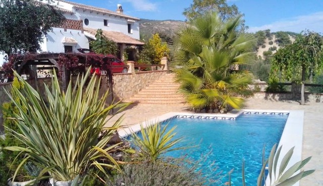 Homerez - Villa for 10 ppl. with swimming-pool and jacuzzi at Priego de Córdoba
