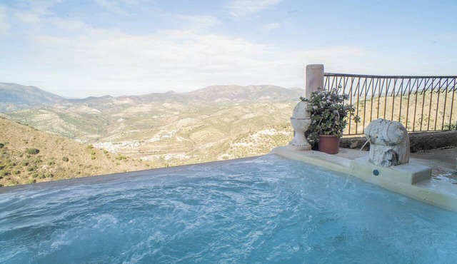Homerez - Villa in Algarinejo