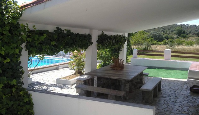 Homerez - Villa in Aroche with pool.