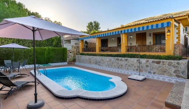 Homerez - Villa in Baena