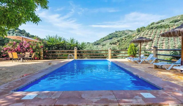 Homerez - Villa in Montefrío