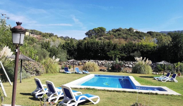 Homerez - Villa in Ubrique, mountain view.