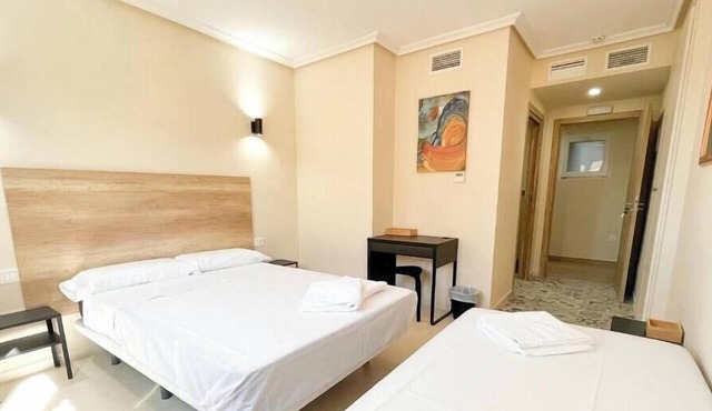 HOTEL LA MARINA