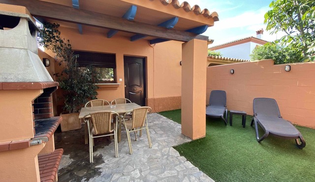 House 2 Ragel Costa