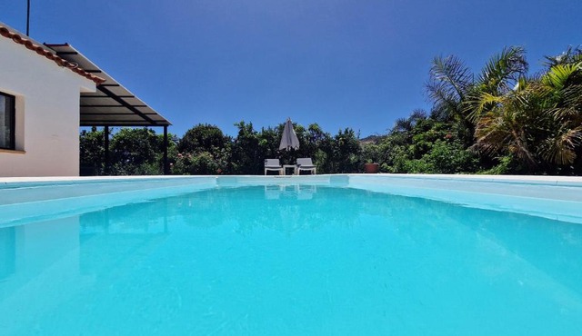 House with a heated pool for your exclusive use