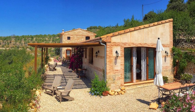 Idyllic holiday home in the midst of nature, discover authentic Spain | Oliva