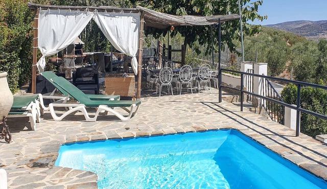 In the heights of the picturesque village of Zagrilla enriched with a dreamlike view, lies this char