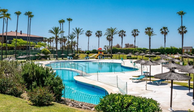 'Kiko Las Américas' Apartment with Sea View, Pool, and Wi-Fi
