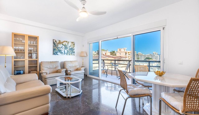 La Carihuela Beachfront II | Stylish Comfort by the Sea