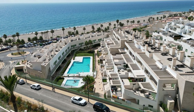 La Invencible Mojacar apartment on the beachfront