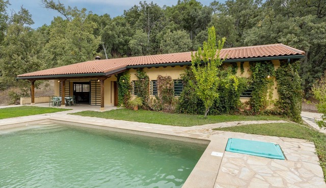 La Morada de Piedralaves Country House: Private Pool and Gredos Views