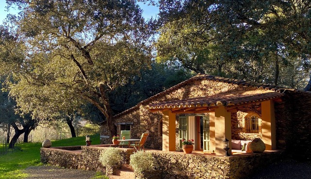 Listen to the sound of silence… Valle del Arroyo Casas Rurales - B&B