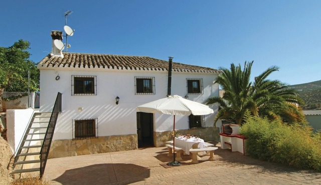Lovely home in Sileras-Almedinilla