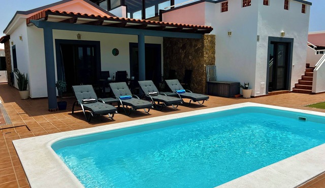 Luxury South-Facing 4-Bed Villa in Caleta| Frontline Golf | Panoramic 360° Views