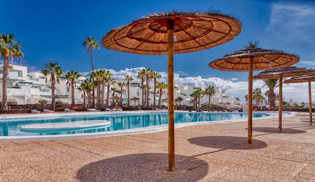 Luxurious apartment with all facilities nearby