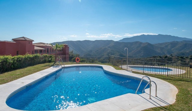 Luxury holiday home Lake and Sea view penthouse