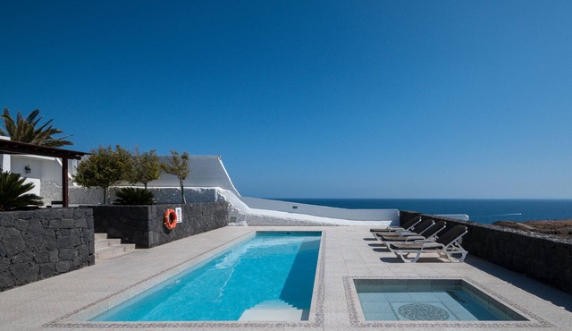 Luxury Sea Front Villa With Private Heated Swimming Pool And Sea Views