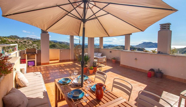 Magnificent penthouse apartment with pool and spectacular views in Aguilas on the Costa Cálida.