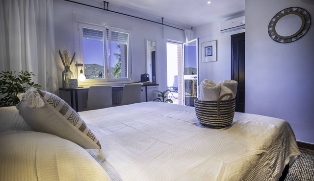 Malaga Hills, Adults Only boutique, wellness & hiking Eco-Hotel