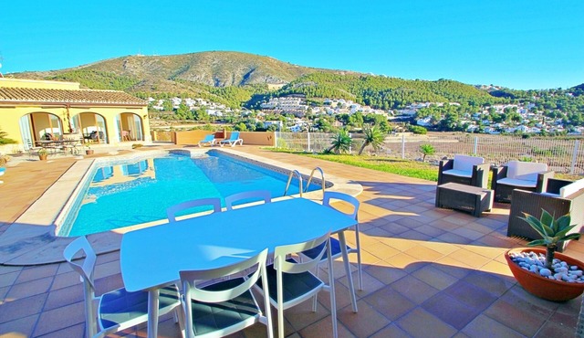 Marquesol - pri. pool villa with captivating hill views in Benitachell