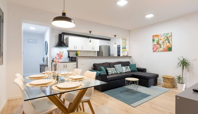 Modern and Spacious in Malaga center, with Garage!