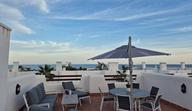 Modern luxurious apartment with air conditioning in San Juan de los Terreros